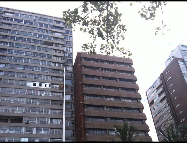 1.5 BEDROOM FLAT FOR SALE IN ESPLANADE
